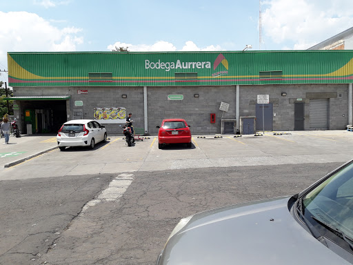 Bodega Aurrera Express, Av. del Arbol