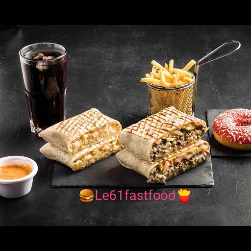 Photo 2 - Le 61 fast food