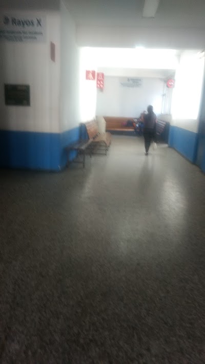 Photos of Cllinica Perif&eacute;rica (Centro de Salud) Primero de Julio
