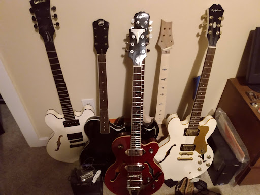 Stark's Guitars - Visual