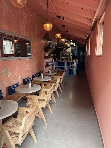 Cura|t Coffee Shop - United States