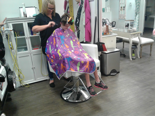 Executive Salon - Visual