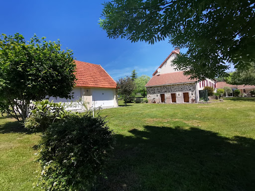 Photo de Gîtes Les Capucines à Luzy (58170)
