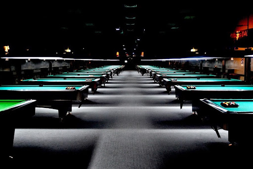 At the Salon Billiard O'Tips Logo