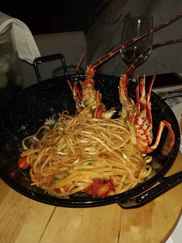 Akti Restaurant