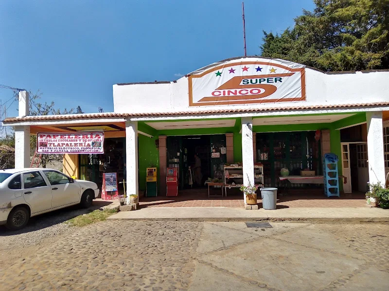 Tienda Super 5 Caminos photo