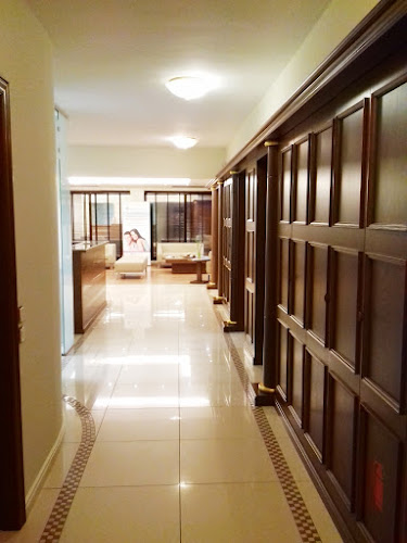 Comentarii opinii despre Cosmetic Derma Medicine