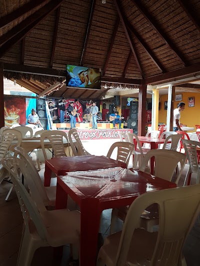 Photos of LA COMADRITA