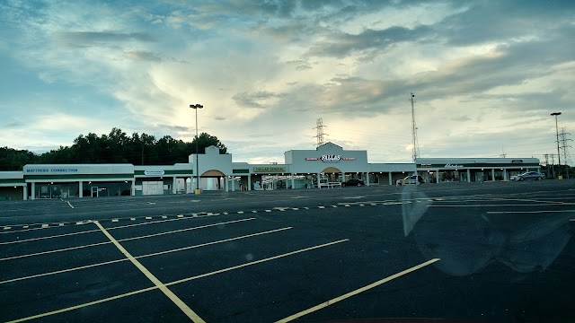 Pinewood Shopping Center