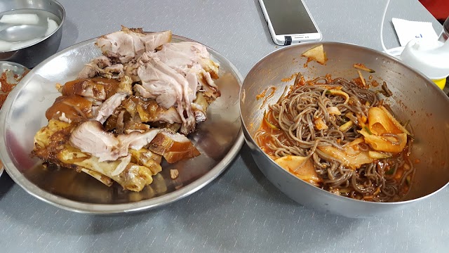 Pyeongando Jokbaljip