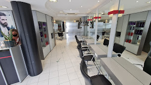 Photo n°4 de JM Coiffure by l atelier de gwen à Coulommiers (Salon de coiffure)