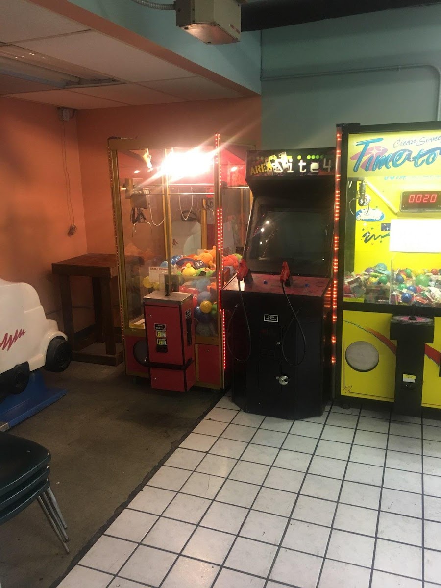 Clean laundry equipment at B Clean Laundromat and Wash & Fold in Indianapolis, IN