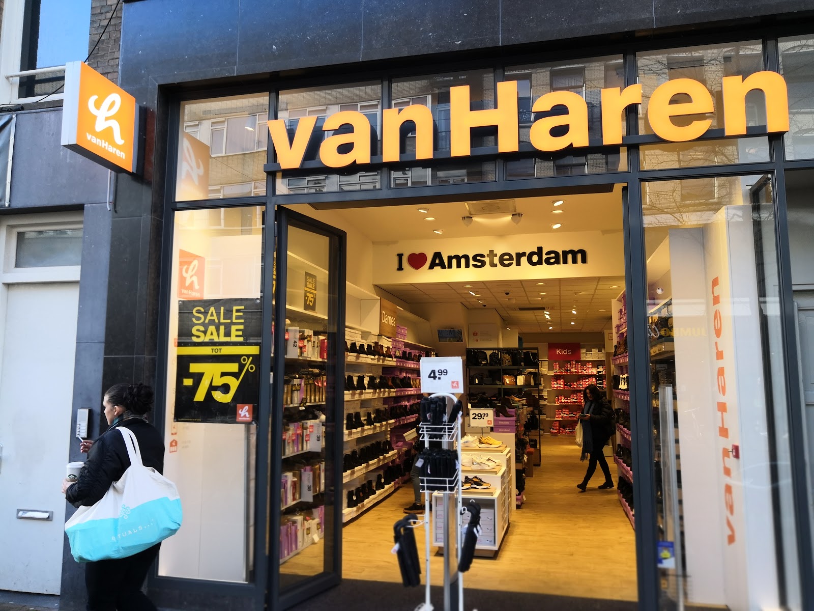 vanHaren Schoenen Ferdinand Bolstraat indebuurt Amsterdam