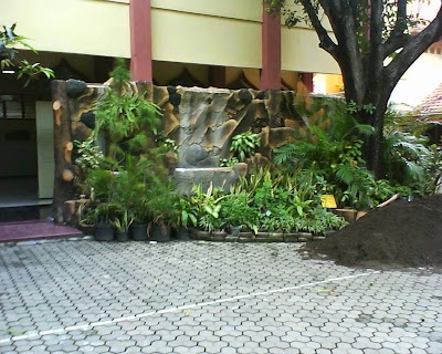 Photos of Sekolah Menengah Atas Negeri 9 Surabaya