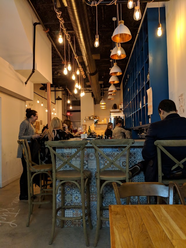 Dio Wine Bar