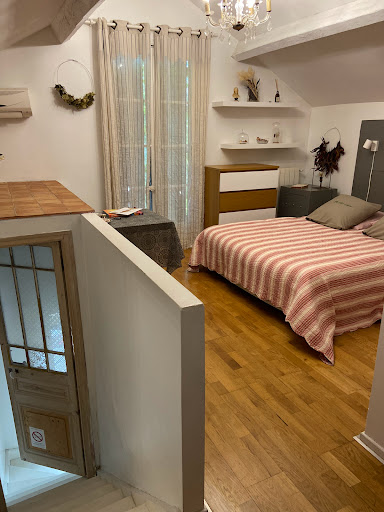 Photo de Le 17 à Courthézon (84350)