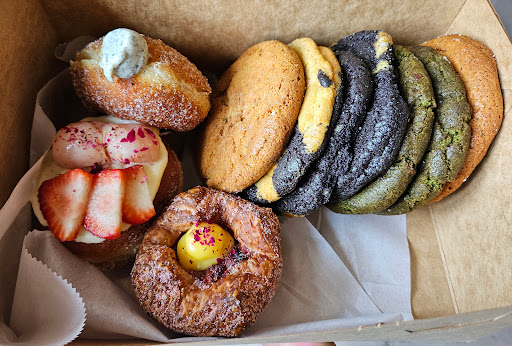Rose Ave Bakery - Thumbnail