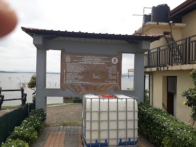 Photos of Daduru Oya Reservoir Park