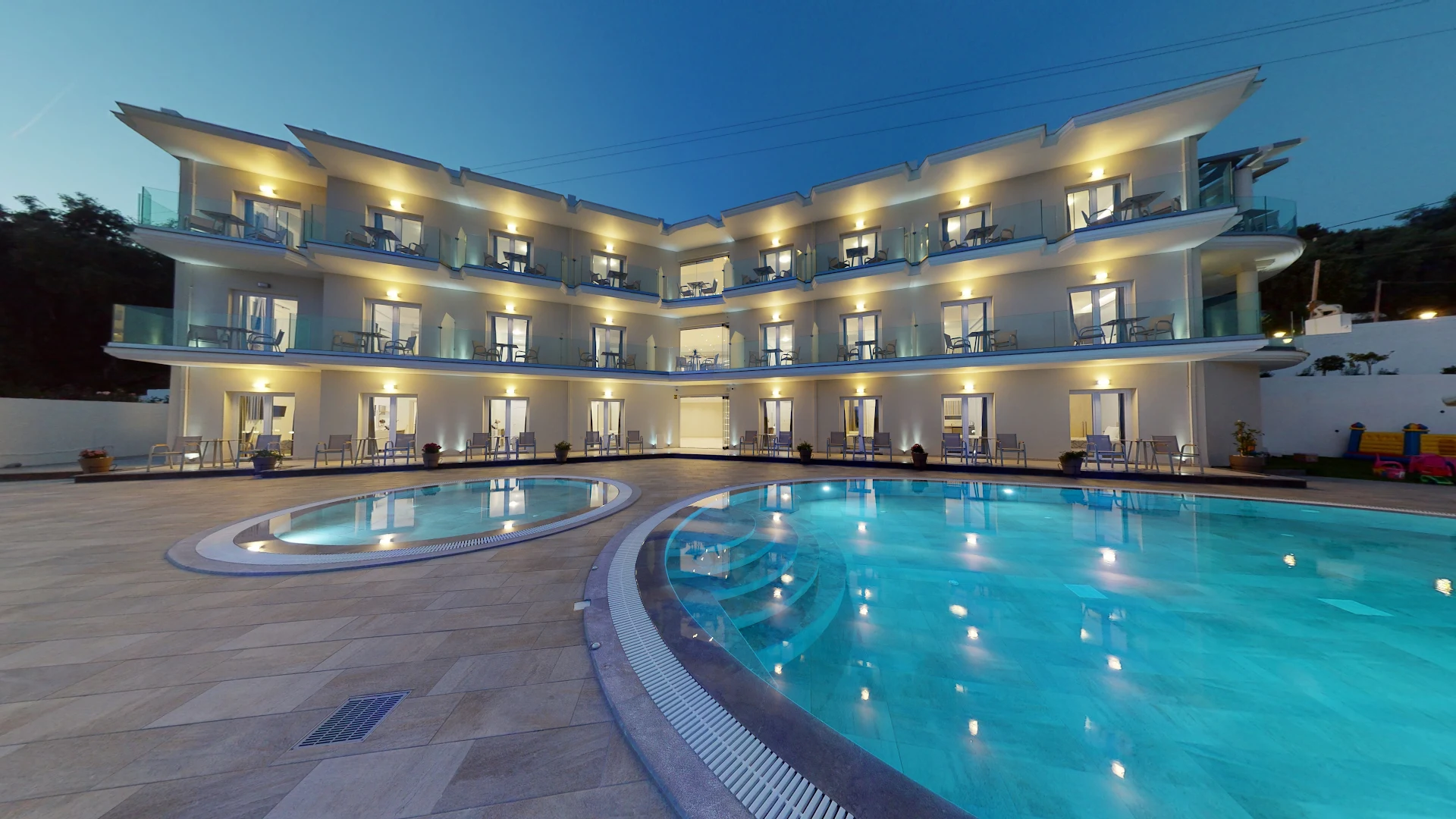 Golden Lion Hotel