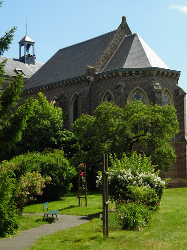 Photo de EHPAD Saint-Joseph de la Sainte Famille à Lœuilly (80160)