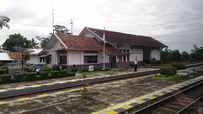 Photos of Stasiun Kretek