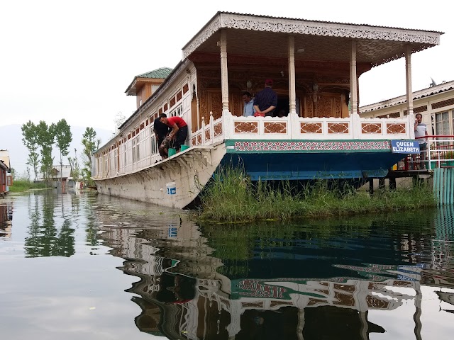 Dal Lake