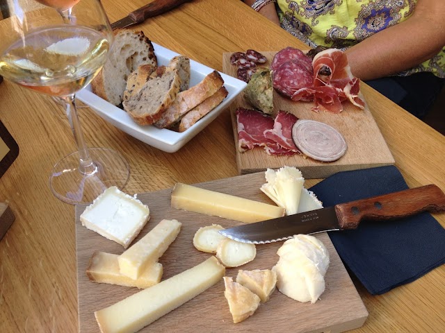 Nez! Bar à Vins
