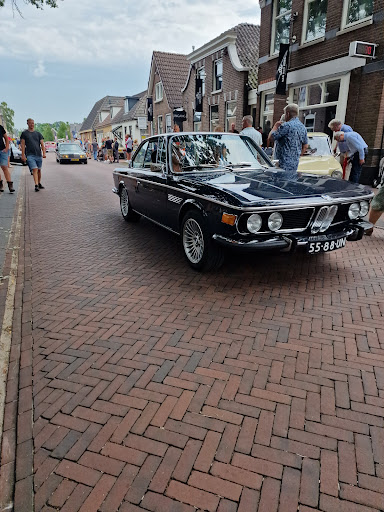 Kapsalon Van Den Berg - Thumbnail