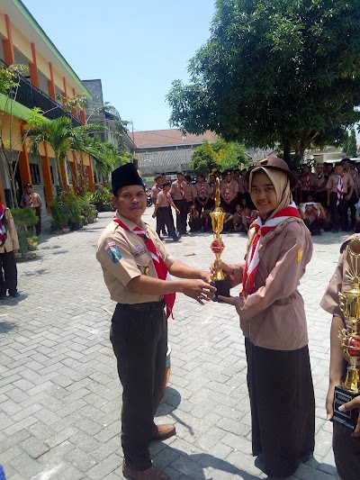 Photos of SMA 2 Bangkalan
