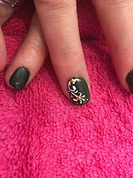 Photo n°17 de Aux Ongles de Solène à Annecy (Salon de manucure)