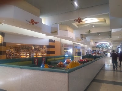 Lansing Mall