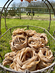 Photo n°5 de Le Moulin de Launay à Neauphlette (Magasin de produits de la ferme)