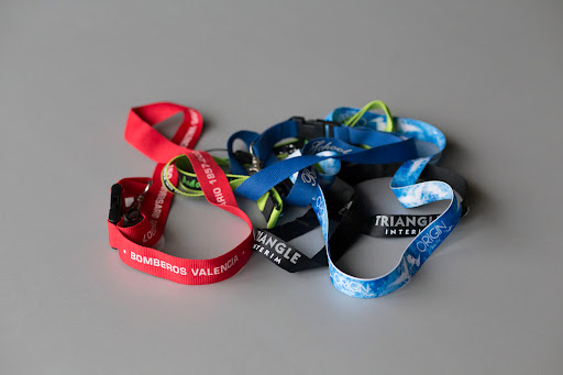 Ropa de trabajo laboral y deportiva, uniformes y merchandising | FUZZY WORLD - Thumbnail