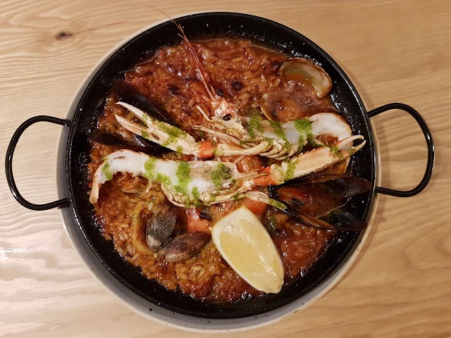 Moix Wine & Gastrobar