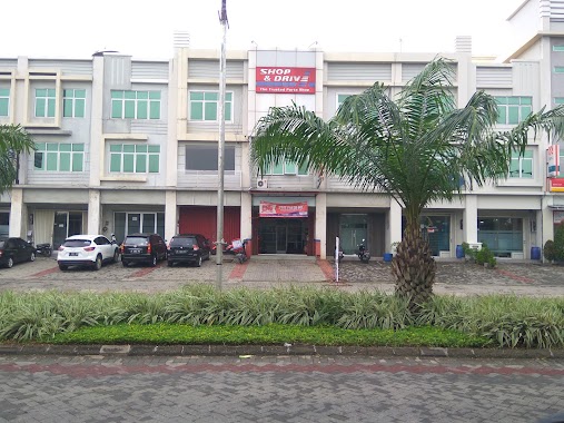 Shop & Drive Pantai Indah Kapuk, Author: Mr.a Ms.d