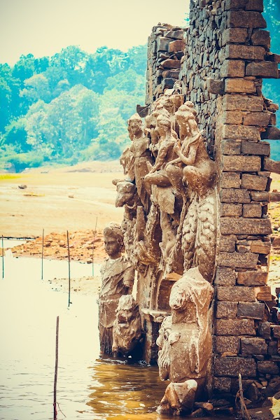 Photos of පුරාණ කඩදොර විහාරය කොත්මලේ Purana Kadadora Viharaya