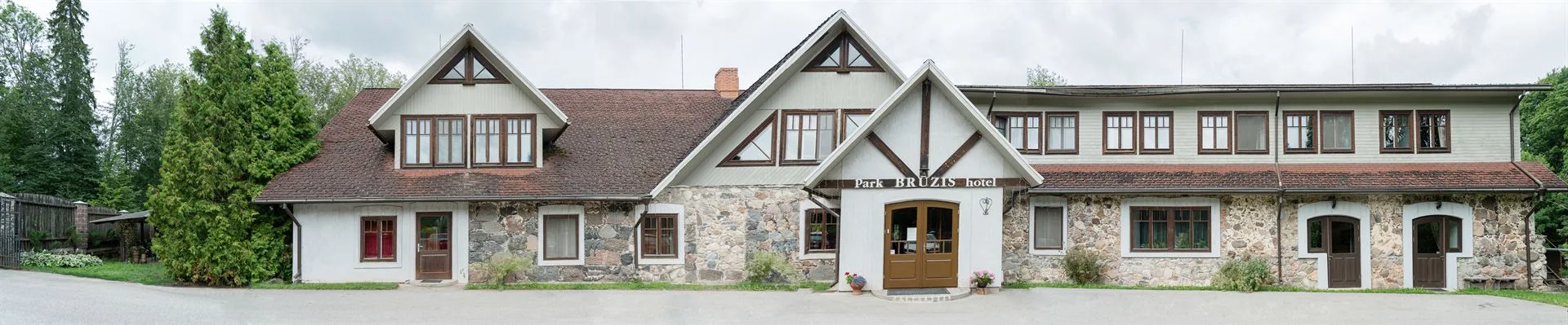 Park Hotel Brūzis