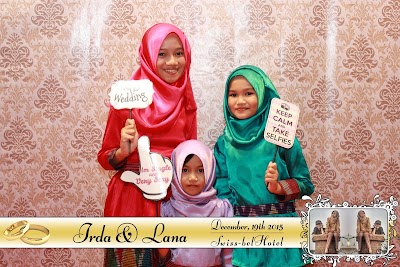 Photos of BLESS PHOTO BOOTH