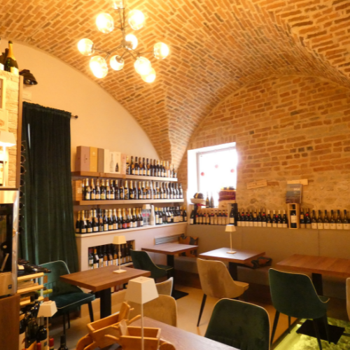 De Gustibus Wine Bar