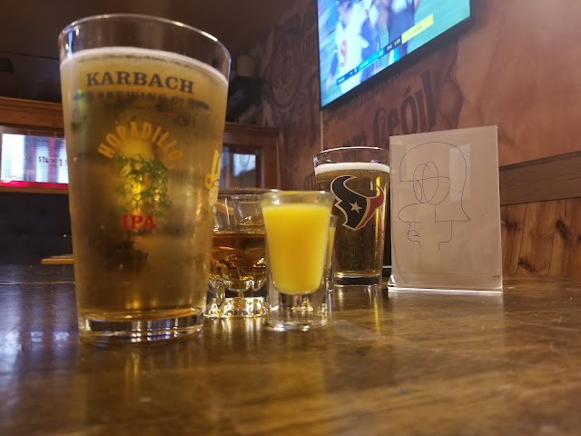Molly's Pub