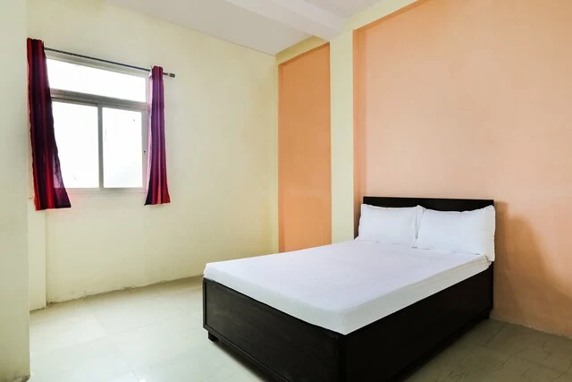 SPOT ON 47617 Hotel Suraj Vatika