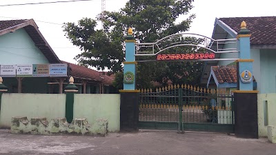 Photos of SD Negeri Putren