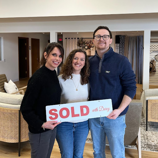 Darcy Deadman Real Estate Gallery - United States
