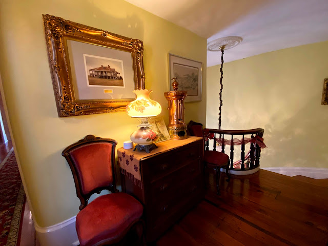 Parisian Courtyard Inn Bed and Breakfast New Orleans by null