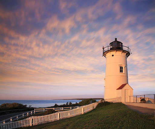 Lighthouse Moving