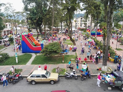 Photos of Bel&eacute;n Park