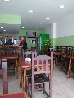 Cafeteria Restaurante LA FAMILIA, Author: Tonguita JDE