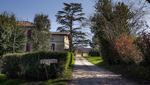 Photo n°17 de Château Peyrines à Mourens (Établissement vinicole)