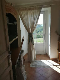 Photo n°11 de Le Serre de Chabanas, Chambre d'hôtes à Grane (Chambre d'hôtes)