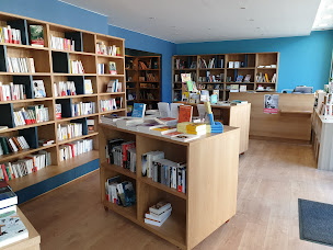 Photo n°1 de La librairie Nouveau Chapitre à Saint-Médard-en-Jalles (Librairie)